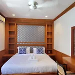 7Br Grand Pool Villa In Heart Patong