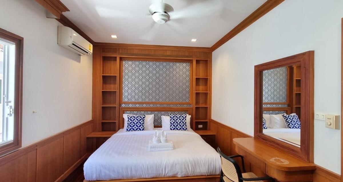 7Br Grand Pool Villa In Heart Patong * Patong