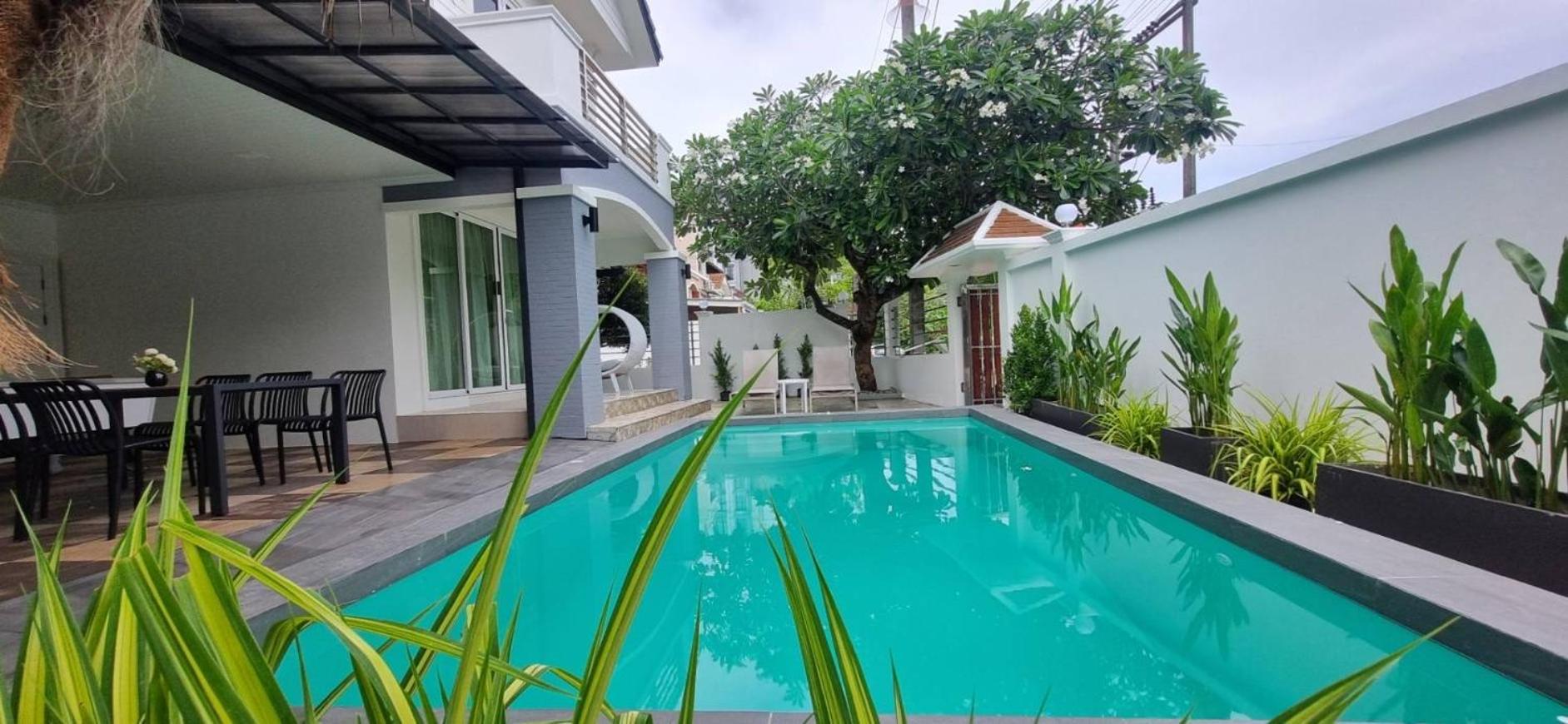 7Br Grand Pool Villa In Heart Patong Patong