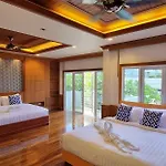 7Br Grand Pool Villa In Heart Patong